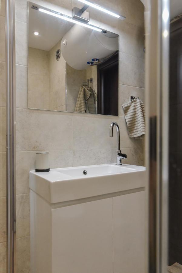 The Grunge Spot - Charming New 1-Bedroom By Flat Mаnager Sofia Exterior photo